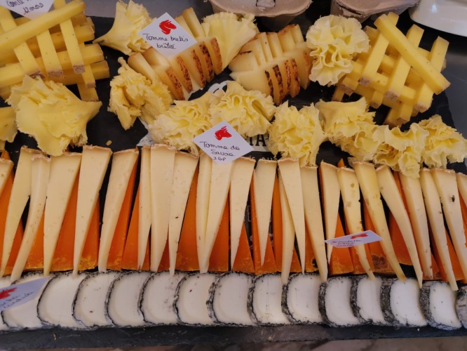 L’opéra des fromages aux Halles de La Roche-sur-Yon
