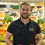 Chez le fruitier aux Halles de La Roche-sur-Yon